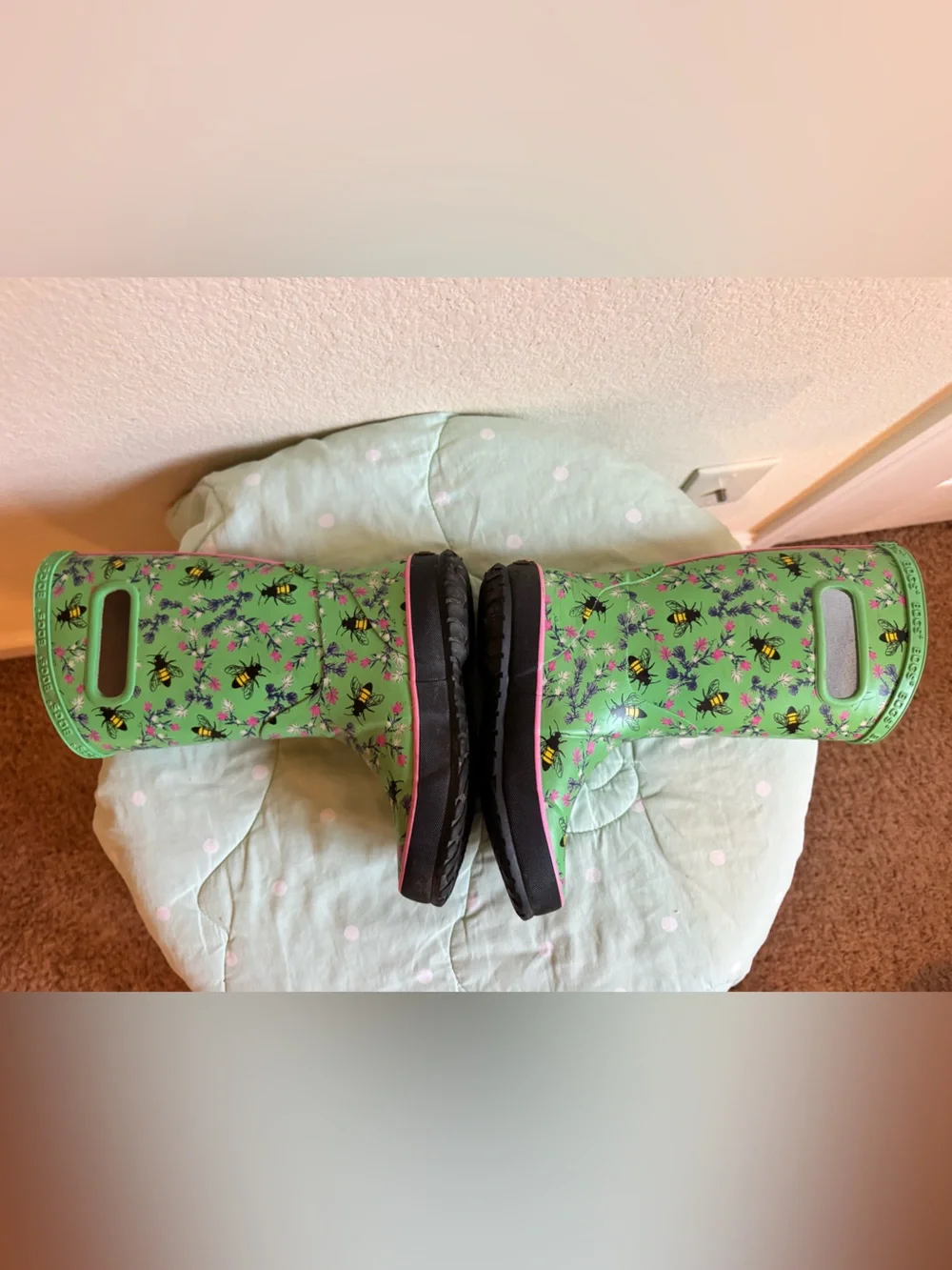 BOGS Kids' rain boots green a pink and blue floral bee print size 12